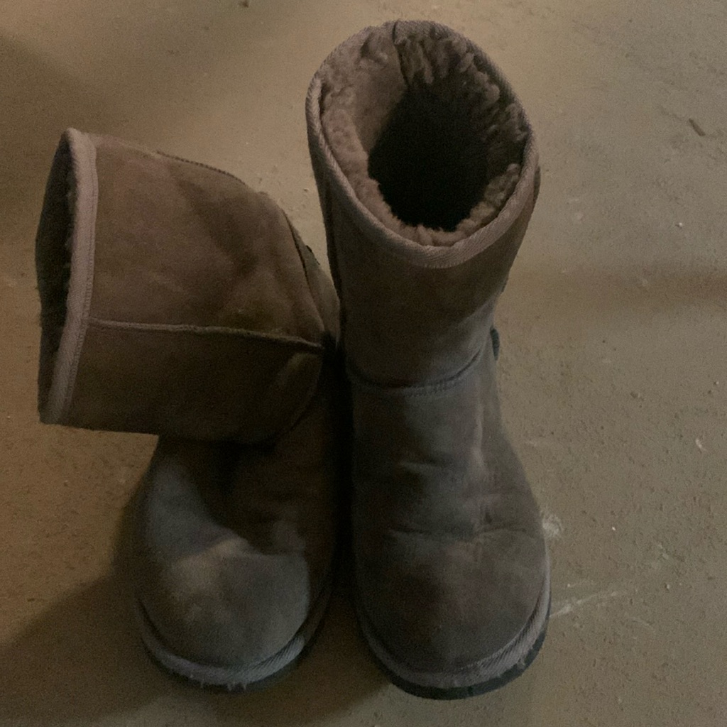 Ugg Short Boot